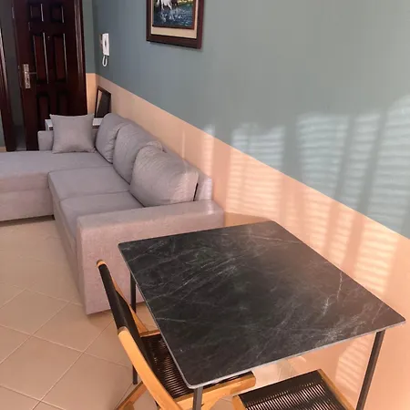 Apartment Amles